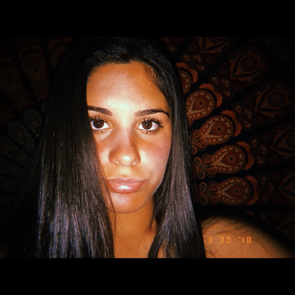 Meet your Posher, Alyssa